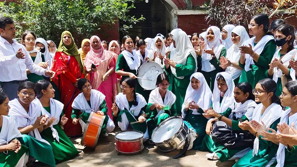 ময়মনসিংহ বোর্ডে এসএসসির পাসের হার ৫৭.৩৯%, জিপিএ-৫ পেয়েছে ৫৭০০ শিক্ষার্থী